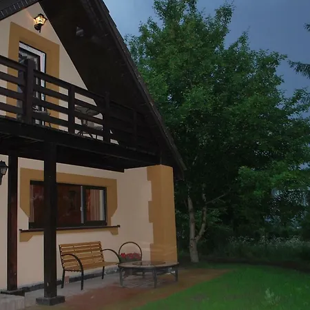 Domek Na Baszcie Klimatyzowany Lesko Exterior foto